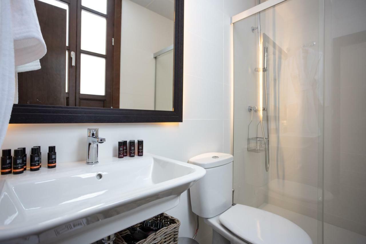 Superior One Bedroom Apartment
